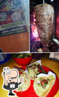 Taqueria Los Trompos food