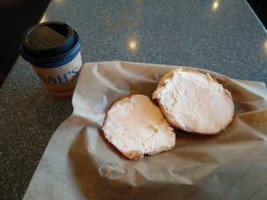 Noah's New York Bagels food