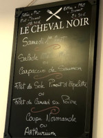 Le Cheval Noir food