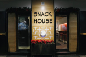 Snack House outside