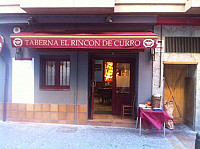 El Rincon De Curro inside