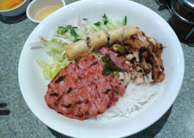 Pho Tau Bay Restaurant food