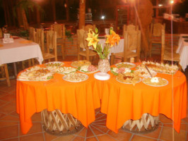 El Pedregal food