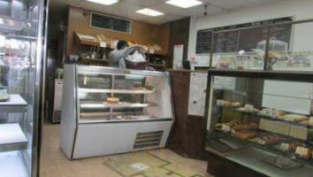 Richol Bakery Cafe food
