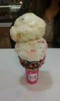 Baskin Robbins food