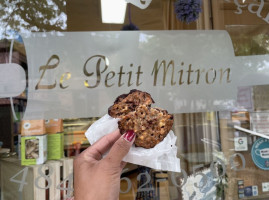 Le Petit Mitron food