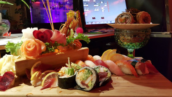 Sushi Kampai food