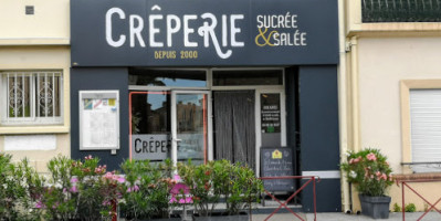 Creperie Sucree Salee outside