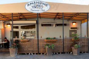 Amandine Patisserie Cafe food