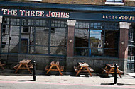 The Three Johns outside