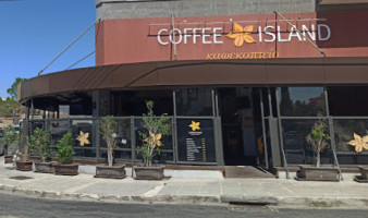 Coffee Island outside
