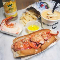 Luke's Lobster Midtown East food