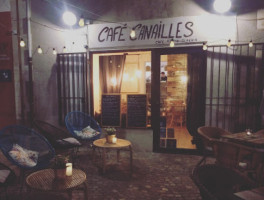 Café Canailles food