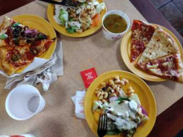 Cicis Pizza food