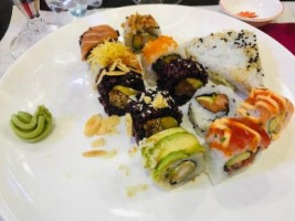 Sushi Wok Jiajia food