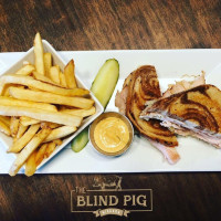 The Blind Pig Niagara food