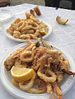 Il Calamaro Fritto food