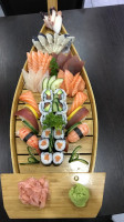Natsu Sushi inside