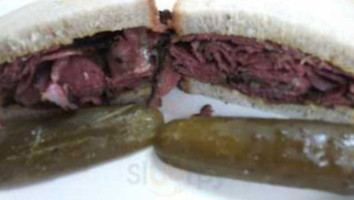 Columbus Deli food