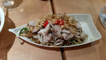 Dong Tam food