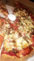 Catalano's Pizzeria food