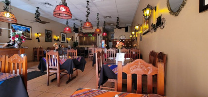 El Patio Latino inside