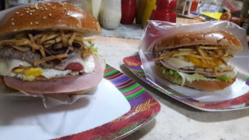 Loco's Burger food