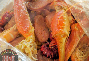 Hot n Juicy Crawfish food