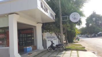 Forest Coffee And Bakery outside