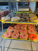 Donut Avenue Pastries food