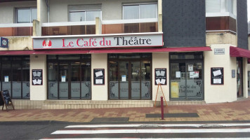 Le Cafe Du Theatre food