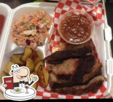 Brick's Bbq food