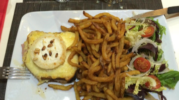 Le 115 food