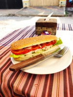 Garage Battambang Sandwich Bread Buns Nourriture