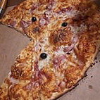 La Pat' a Pizz food