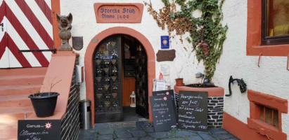 Storcke Stütz Historische Kellerschänke outside