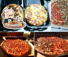 Paitos Pizza food