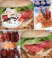 Burger Factory Alitas Y Costillitas food