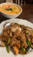 King's Thai Cuisine food