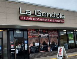 La Gondola food