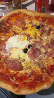 Pizza Casa Verona food