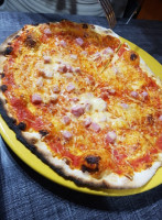 Pizzeria Don Camillo food