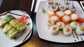 Yo'k Sushi food