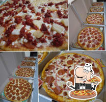 El Papone Pizzas food