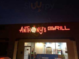 Anthony's Grill outside