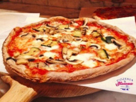 Pizzeria La Sfiziosa Di Sita Ausilia food
