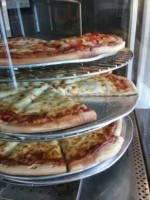 Wise Guys Pizza food