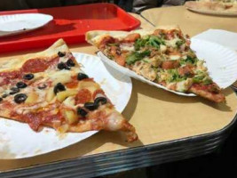 Ray's Pizza & Restaurant food