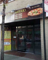 Pizza Imperio outside