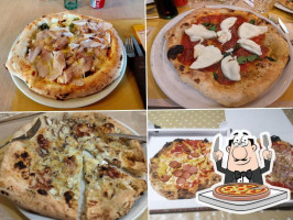 Pizzeria Mattia’s food